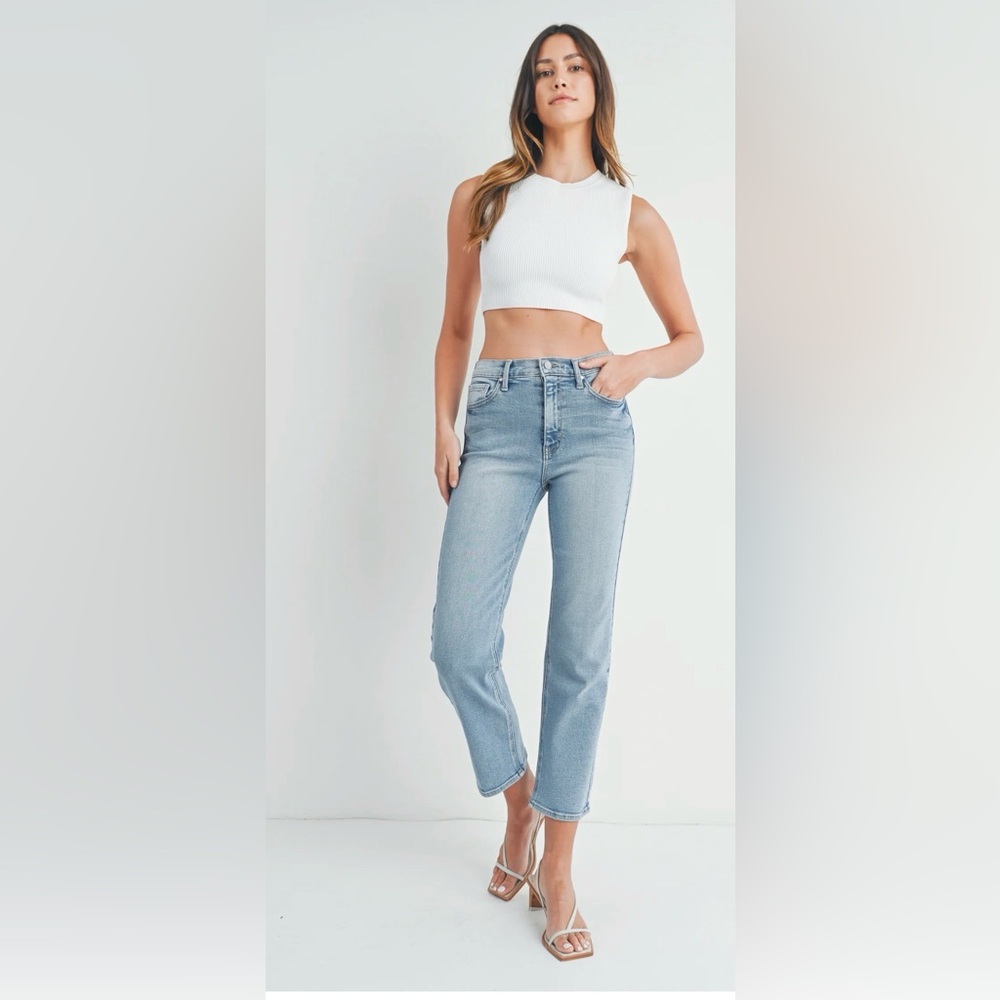 NWT Just Black Jeans high rise classic straight jeans- light wash